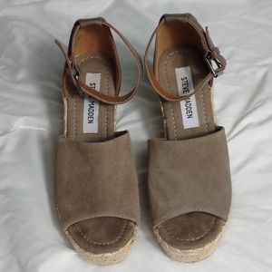 Steve Madden Jaylen suede wedge heels